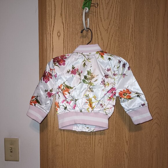 NEW Urban Republic Toddler Girls Sateen Bomber Jacket White Floral Size 12 Month - Picture 5 of 7